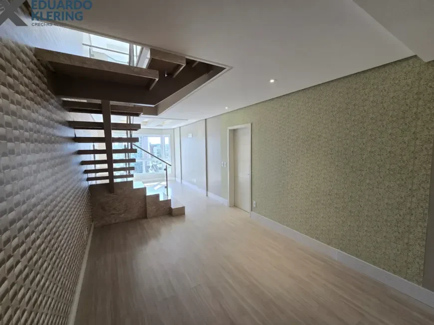 Cobertura no Centro de Esteio à Venda com 3 Quartos, 200m² | Corretor Eduardo Klering