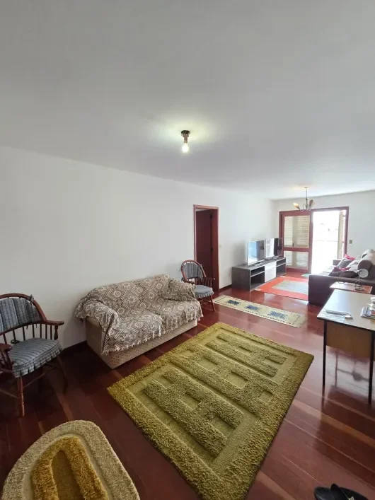 Apartamento no Centro de Esteio à Venda com 3 Quartos, 140m²