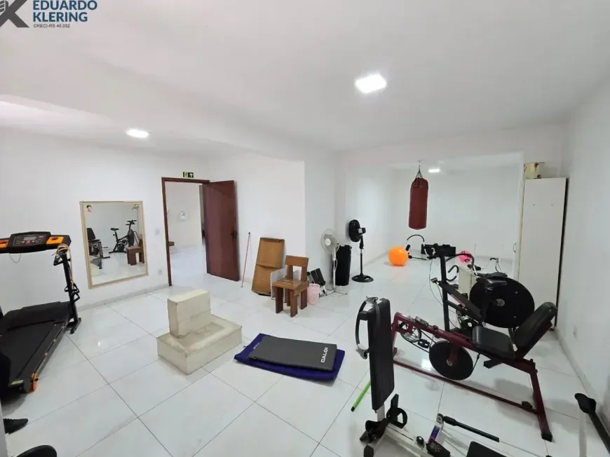 Apartamento no Centro de Esteio à Venda com 3 Quartos, 140m²