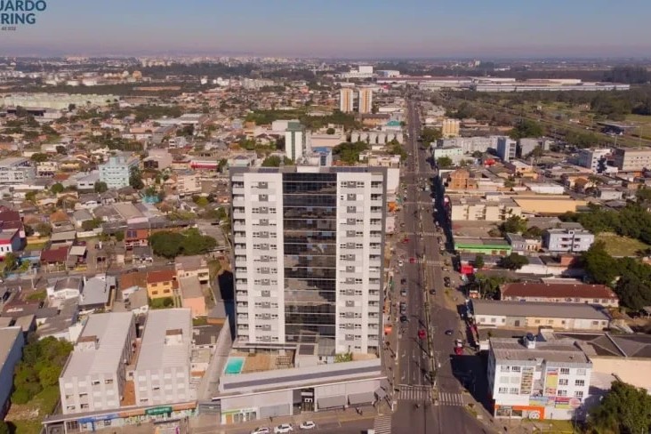 Apartamento à Venda em Esteio com 3 Quartos e 3 banheiros, 134 m²