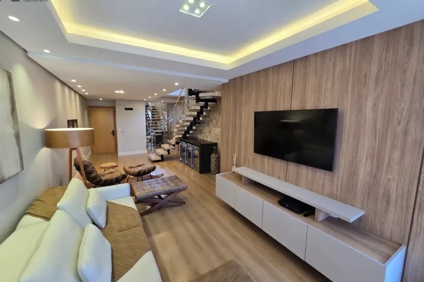 Cobertura à Venda em Esteio com 2 Quartos e 3 banheiros, 172 m²