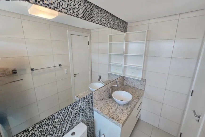 Apartamento à Venda em Esteio com 2 Quartos e 3 banheiros, 120 m²