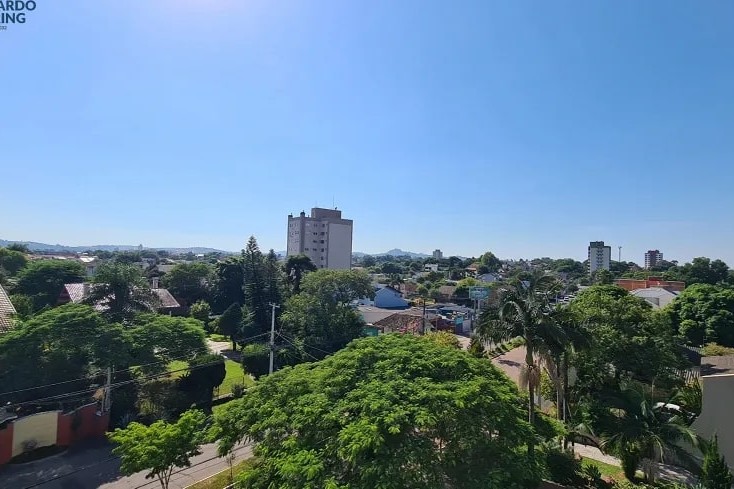 Apartamento à Venda em Esteio com 3 Quartos e 2 banheiros, 102 m²