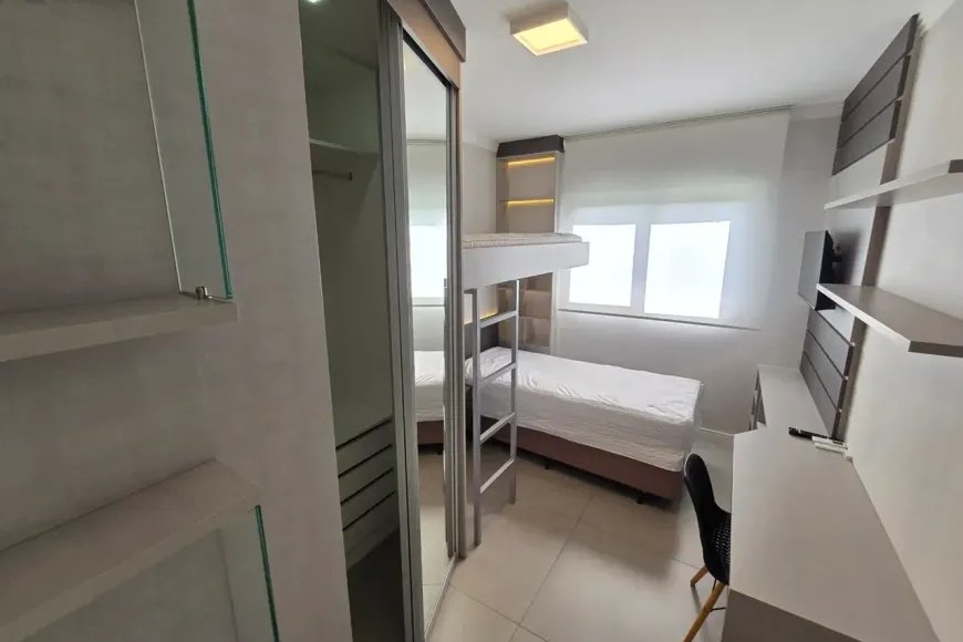 Apartamento à Venda em Esteio com 2 Quartos e 2 banheiros, 97m²