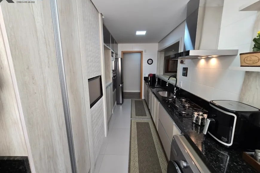 Apartamento à Venda em Esteio com 2 Quartos e 2 banheiros, 92 m²