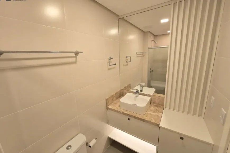 Apartamento à Venda em Esteio com 2 Quartos e 2 banheiros, 97m²