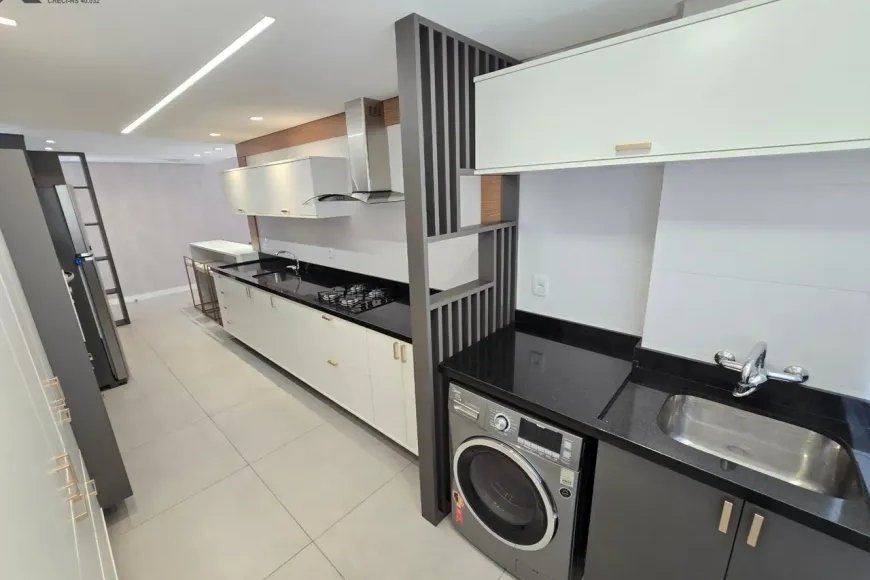 Apartamento à Venda em Esteio com 2 Quartos e 2 banheiros, 97m²
