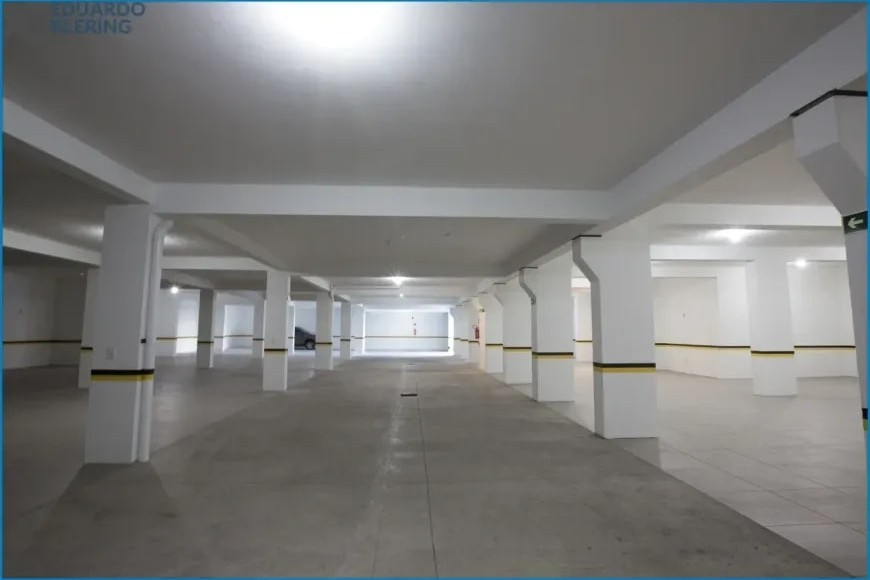 Apartamento à Venda em Esteio com 2 Quartos e 2 banheiros, 97 m²