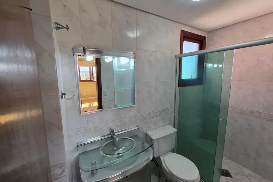 Apartamento à Venda em Esteio com 3 Quartos e 2 banheiros, 119 m²
