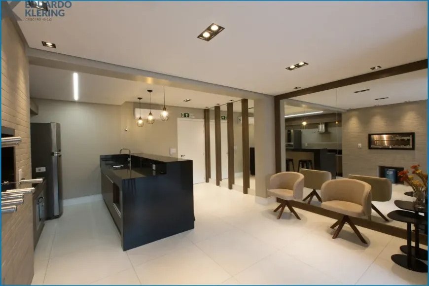 Apartamento à Venda em Esteio Mobiliado e 2 quartos, 97 m²