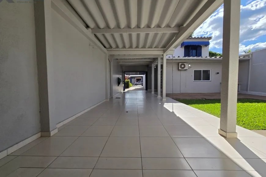 Sobrado à Venda em Sapucaia do Sul com 3 Quartos e 3 banheiros, 236 m²