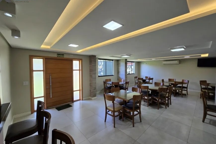 Apartamento à Venda em Esteio com 3 Quartos e 2 banheiros, 103 m²