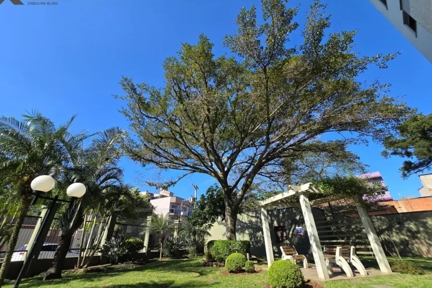 Apartamento à Venda em Esteio com 3 Quartos e 2 banheiros, 103 m²