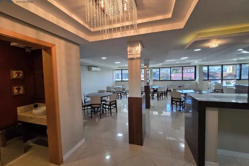 Apartamento à Venda em Esteio com 3 Quartos e 3 banheiros, 115 m²
