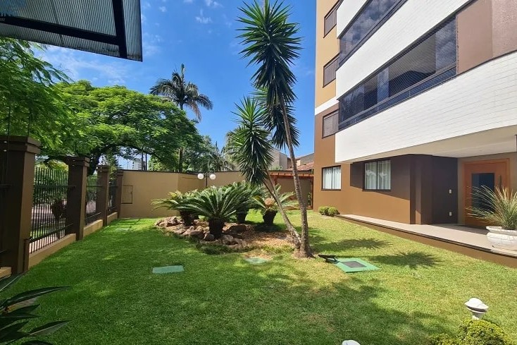 Apartamento à Venda em Esteio com 3 Quartos e 2 banheiros, 102 m²