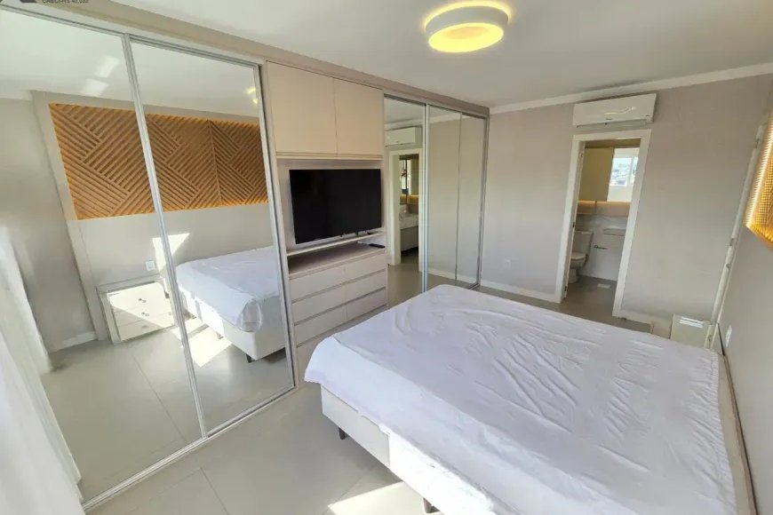 Apartamento à Venda em Esteio com 2 Quartos e 2 banheiros, 97m²