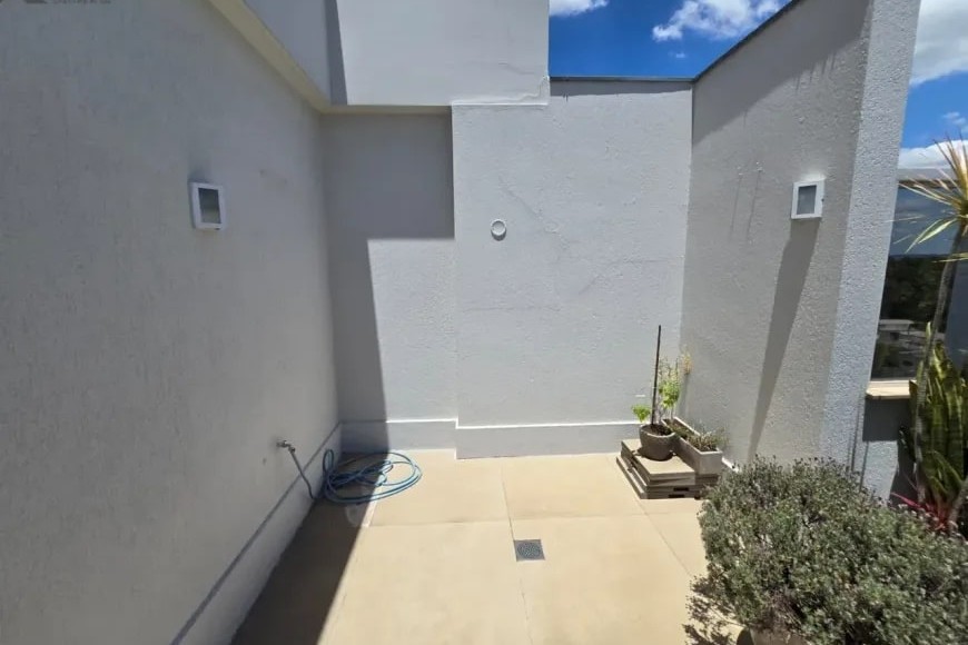 Cobertura à Venda em Esteio com 2 Quartos e 3 banheiros, 172 m²