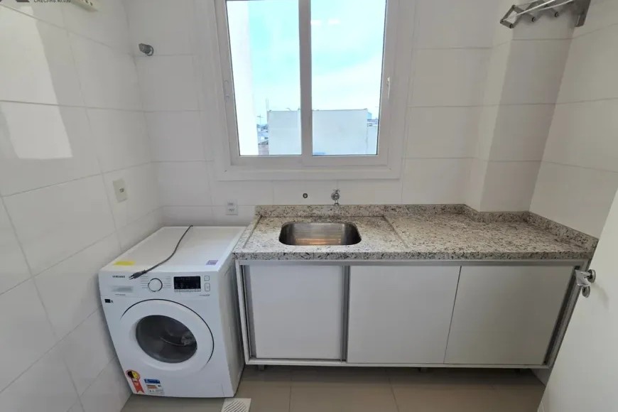 Apartamento à Venda em Esteio com 2 Quartos e 3 banheiros, 120 m²