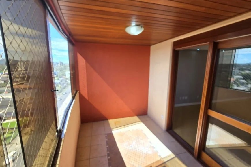Apartamento à Venda em Esteio com 3 Quartos e 2 banheiros, 119 m²