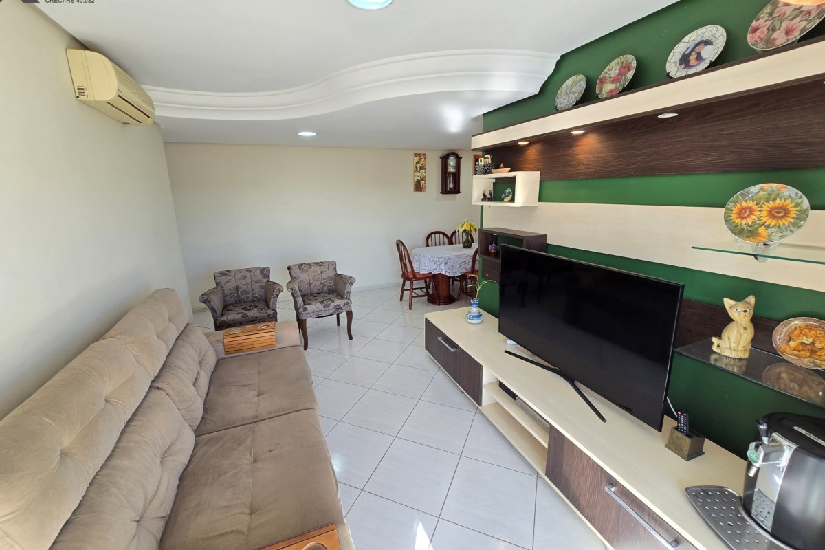 Apartamento à Venda em Esteio  2 Quartos e 1 banheiro, 80 m²