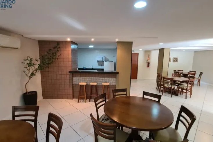 Apartamento à Venda no Centro de Esteio com 2 Quartos e 2 Banheiros, 94 m²