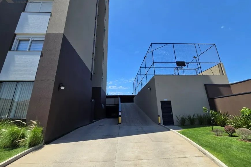 Apartamento à Venda em Esteio com 3 Quartos e 2 banheiros, 126 m²