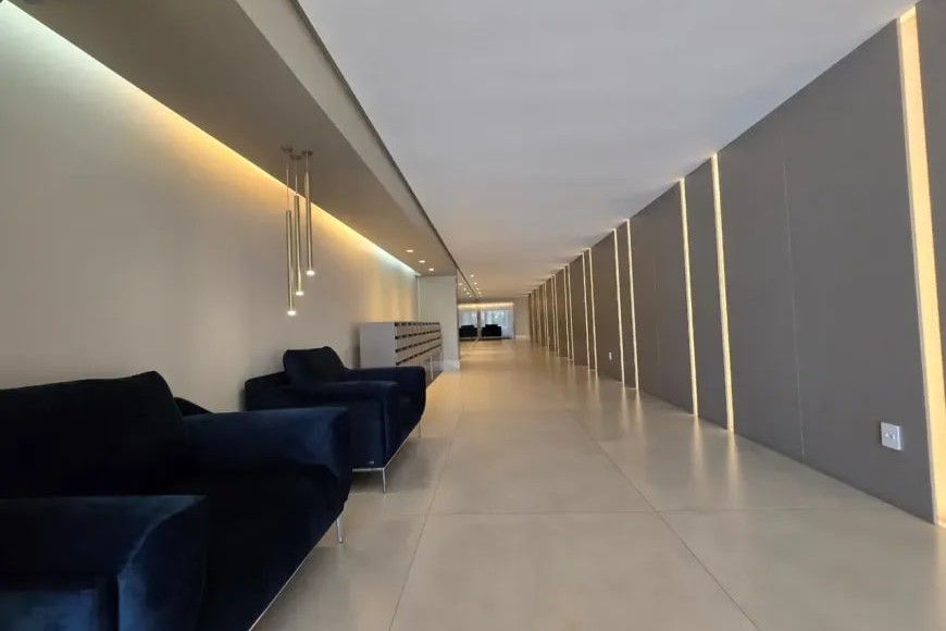 Apartamento à Venda em Esteio com 3 Quartos e 5 banheiros, 241 m²