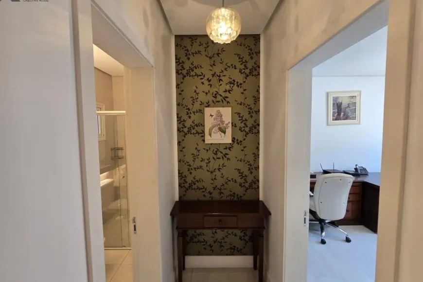 Casa Alto Padrão à Venda em Esteio com 3 Quartos e 4 banheiros à Venda, 338 m²