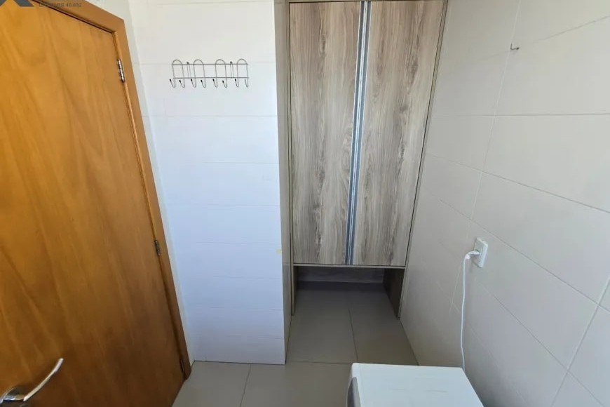 Apartamento à Venda em Esteio com 3 Quartos e 3 banheiros, 115 m²