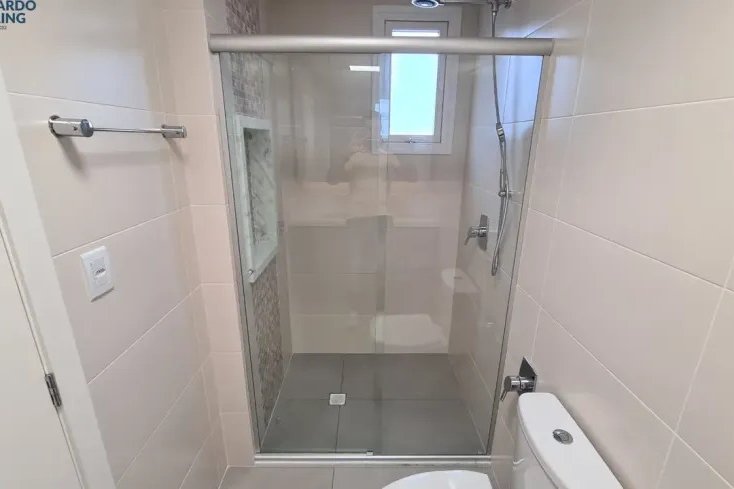 Apartamento à Venda em Esteio Mobiliado e 2 quartos, 97 m²
