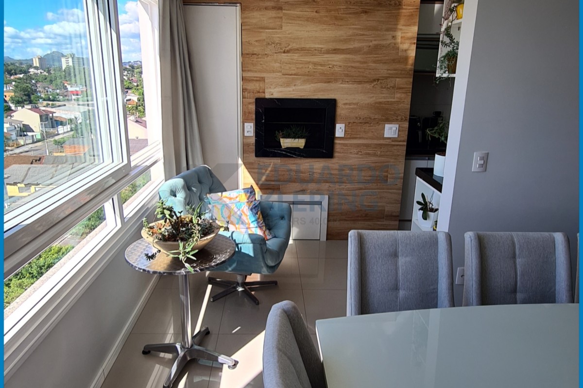 Apartamento à Venda em Esteio com 2 Quartos e 2 banheiros, 85 m²