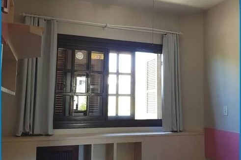 Casa à Venda em Esteio com 3 Quartos e 3 banheiros, 125 m²