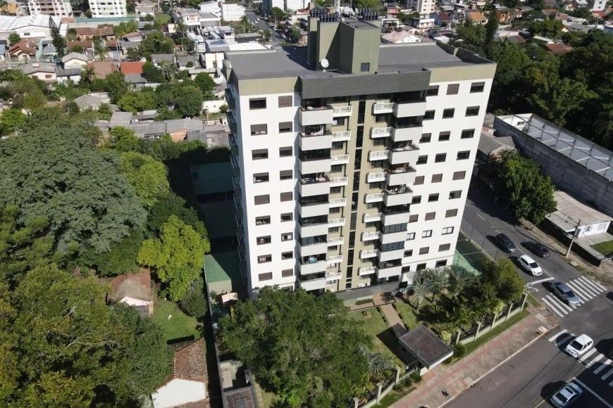 Apartamento à Venda em Esteio com 3 Quartos e 2 banheiros, 103 m²