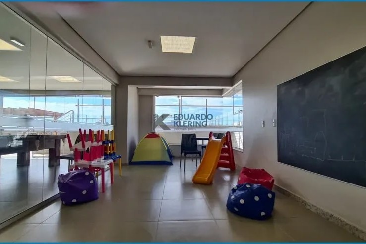 Apartamento à Venda em Esteio com 3 Quartos e 3 banheiros, 134 m²