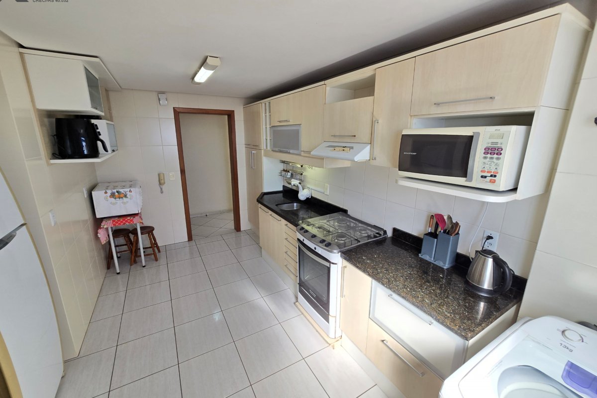Apartamento à Venda em Esteio  2 Quartos e 1 banheiro, 80 m²