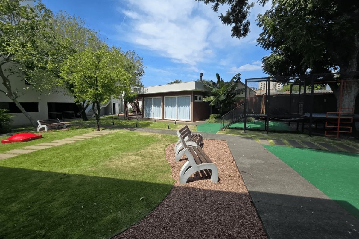 Apartamento à Venda em Esteio com 3 Quartos e 3 banheiros, 119 m²