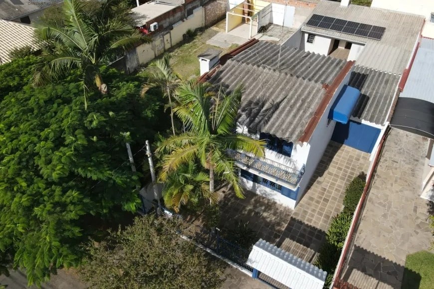Sobrado à Venda em Sapucaia do Sul com 3 Quartos e 3 banheiros, 236 m²
