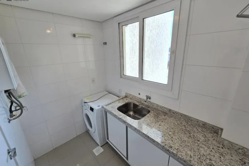 Apartamento à Venda em Esteio com 2 Quartos e 3 banheiros, 120 m²