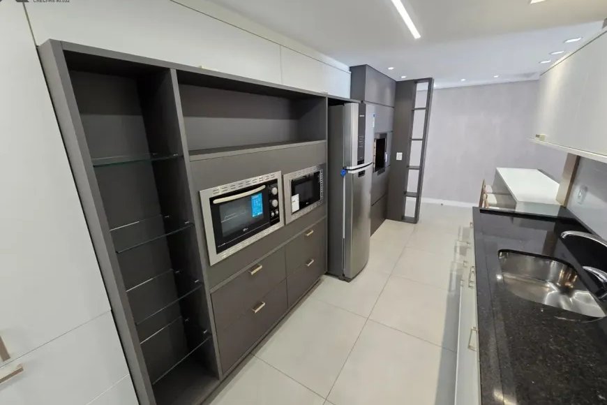 Apartamento à Venda em Esteio com 2 Quartos e 2 banheiros, 97m²