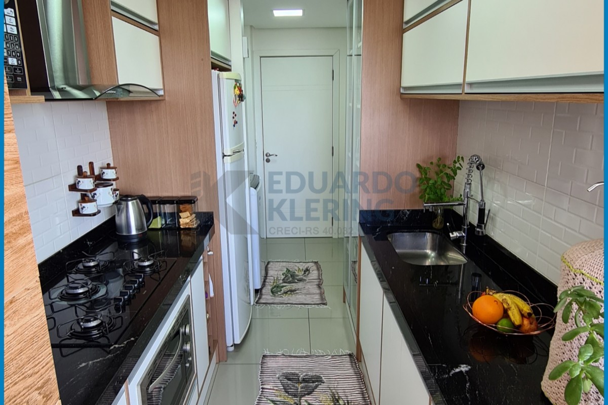 Apartamento à Venda em Esteio com 2 Quartos e 2 banheiros, 85 m²