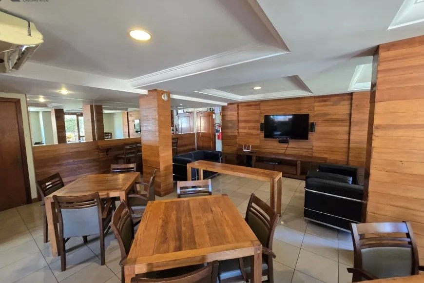 Apartamento à Venda em Esteio com 3 Quartos e 2 banheiros, 119 m²