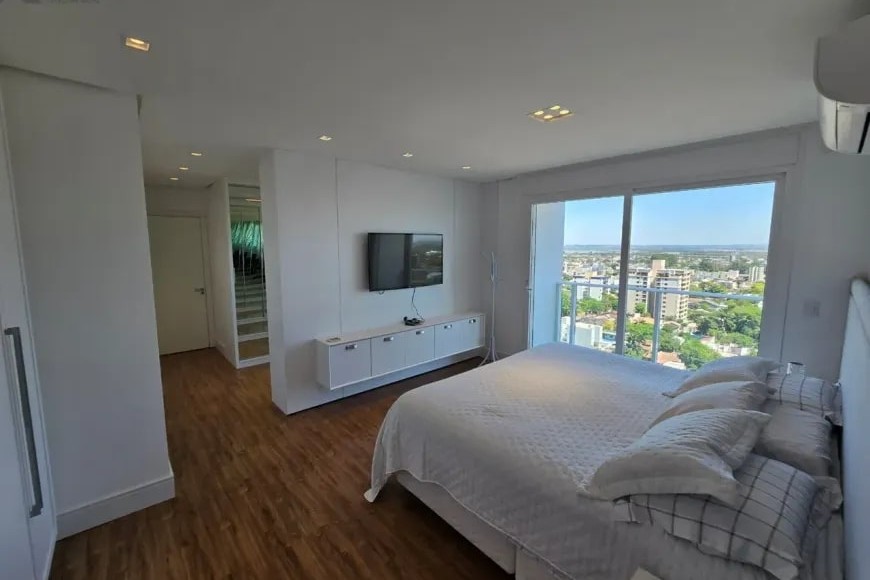 Apartamento à Venda em Esteio com 3 Quartos e 5 banheiros, 241 m²