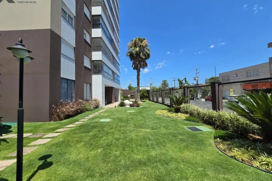 Apartamento à Venda em Esteio com 3 Quartos e 2 banheiros, 126 m²