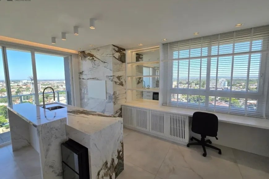 Apartamento à Venda em Esteio com 3 Quartos e 5 banheiros, 241 m²