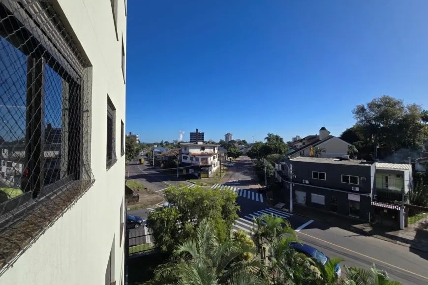 Apartamento à Venda em Esteio com 3 Quartos e 2 banheiros, 103 m²