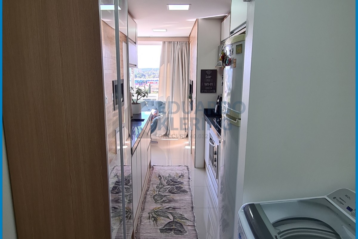 Apartamento à Venda em Esteio com 2 Quartos e 2 banheiros, 85 m²