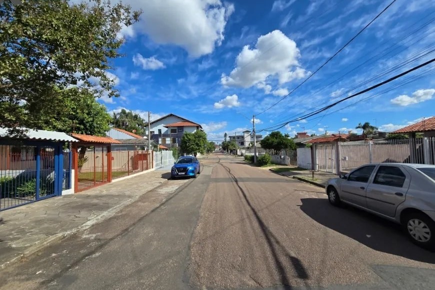 Sobrado à Venda em Sapucaia do Sul com 3 Quartos e 3 banheiros, 236 m²