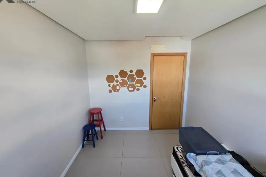 Apartamento à Venda em Esteio com 2 Quartos e 2 banheiros, 98 m²