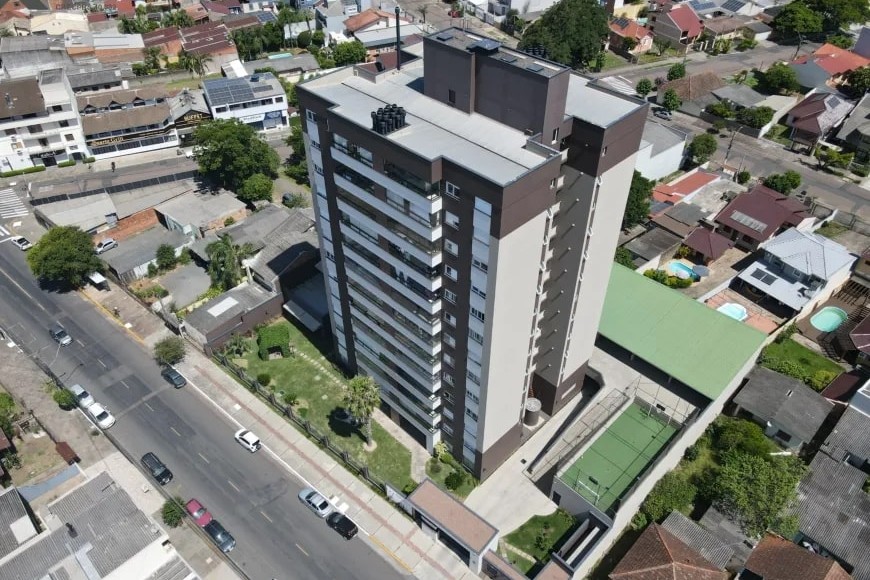 Apartamento à Venda em Esteio com 3 Quartos e 2 banheiros, 120 m²