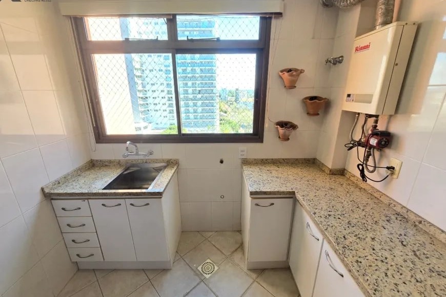 Apartamento à Venda em Esteio com 3 Quartos e 2 banheiros, 119 m²